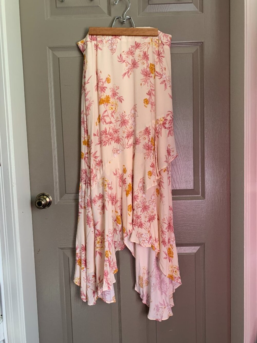 BP. Nordstrom Floral Asymmetrical Midi Skirt NWT Size M Blush Pink Cottagecore